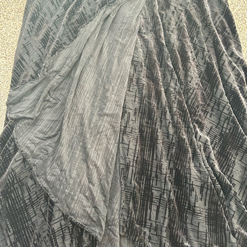 Dress - Picture 5 of 7